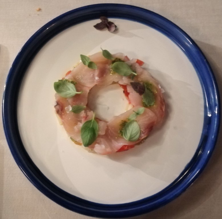 7 Carpaccio di lampuga con insalatina cafona